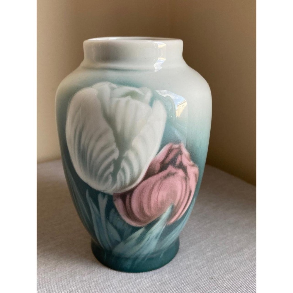 Czechoslovakia Vase Tulips Floral 5.5" Gift  Knick-Knack 931